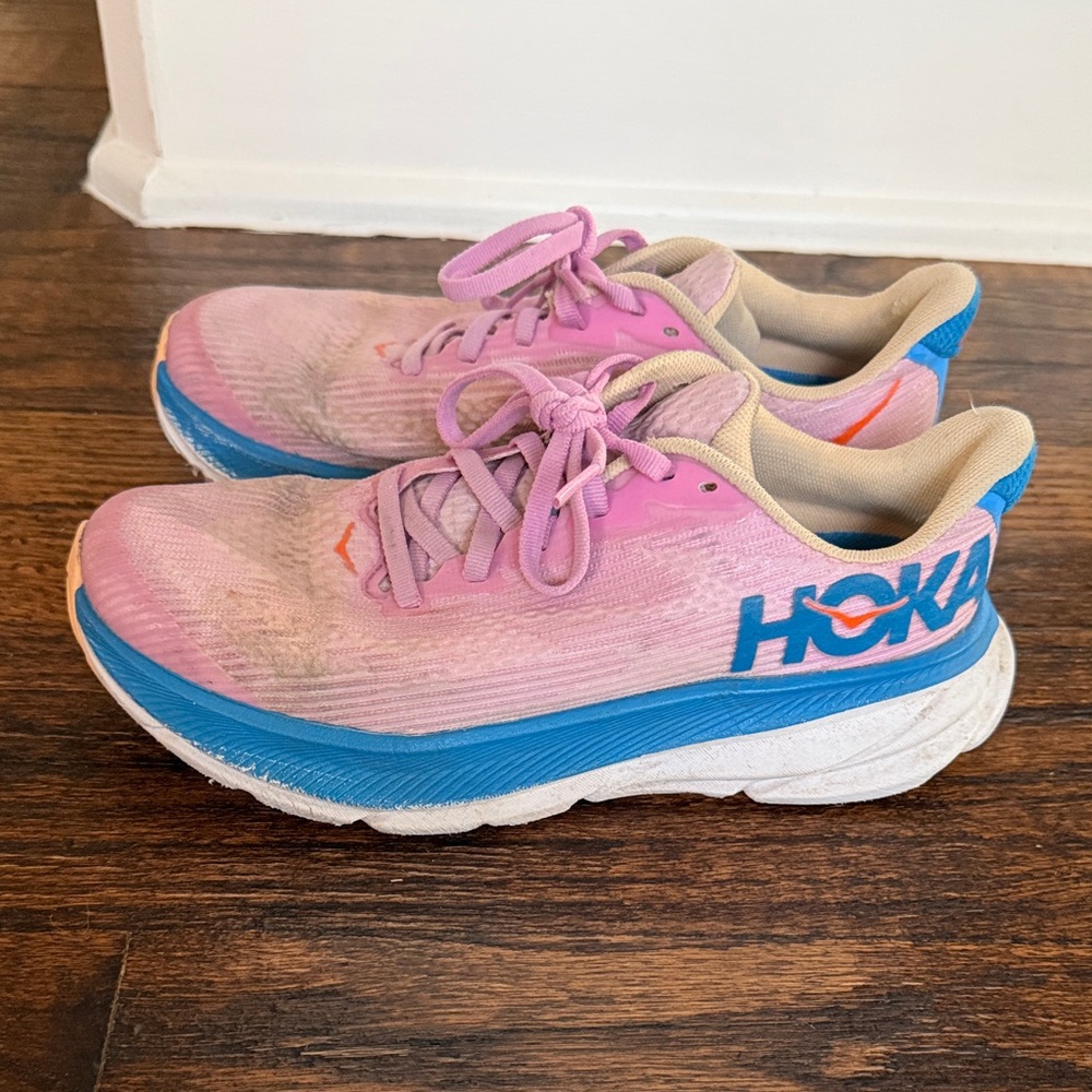 Hoka Clifton 9 Pink and Blue girls size 4 Athletic Trainers
